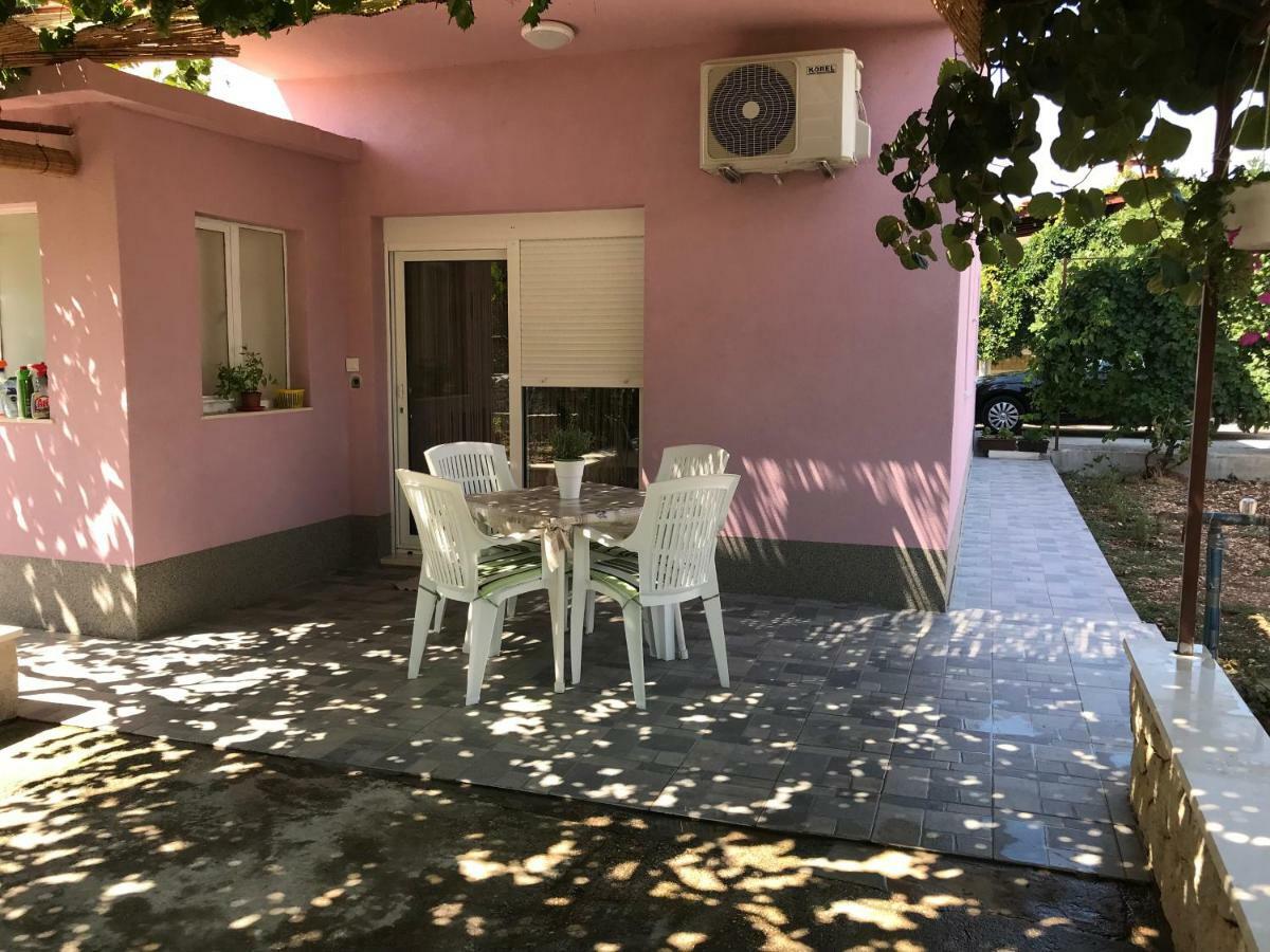 Apartman Mirjana With Terrace And Free Parking Donji Okrug  외부 사진