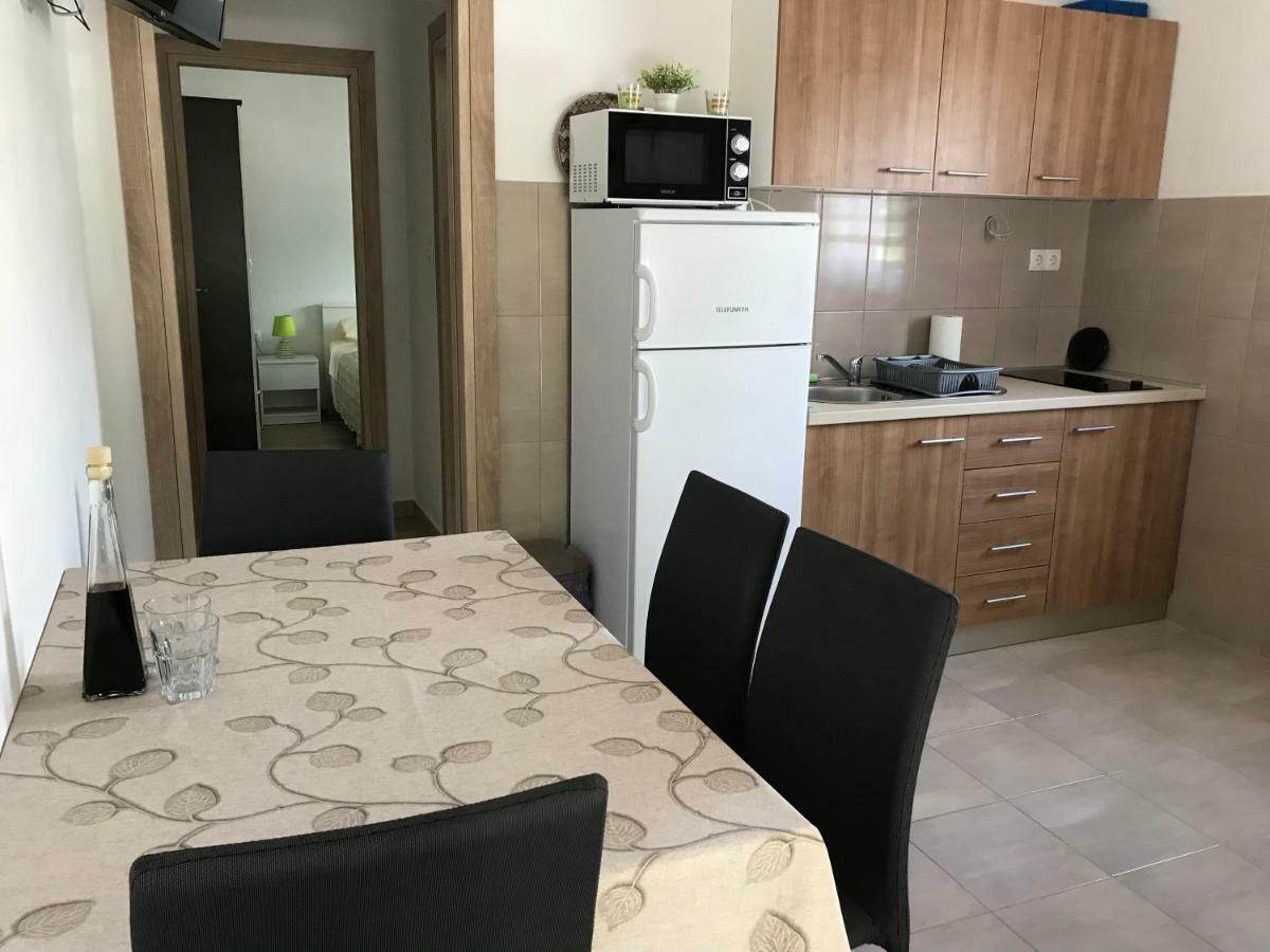 Apartman Mirjana With Terrace And Free Parking Donji Okrug  외부 사진