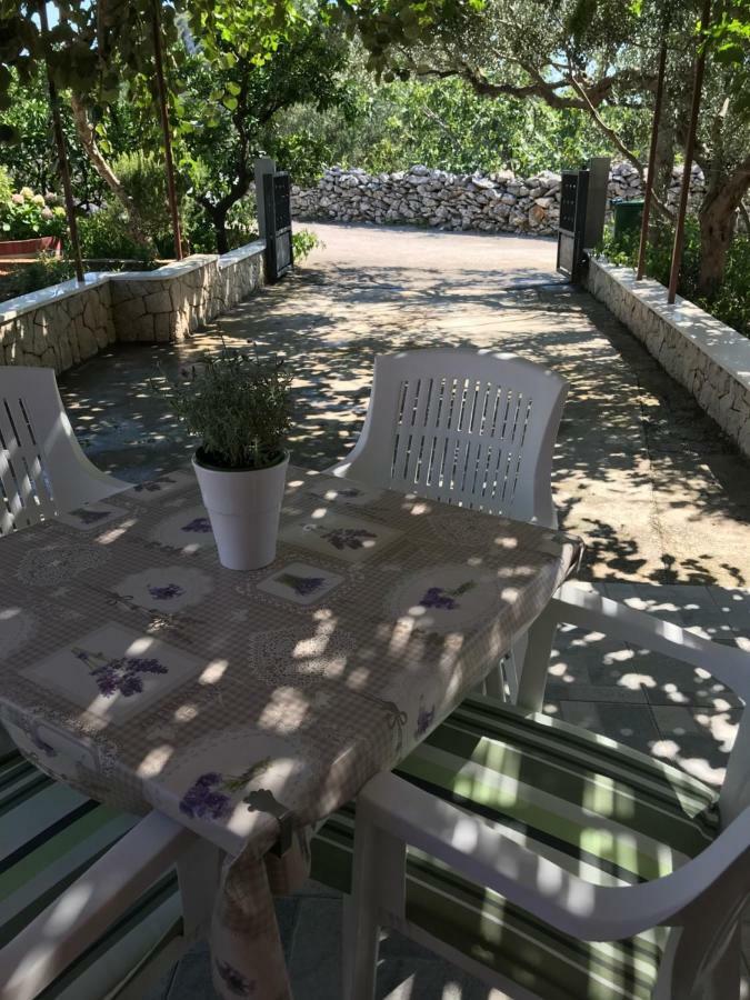 Apartman Mirjana With Terrace And Free Parking Donji Okrug  외부 사진