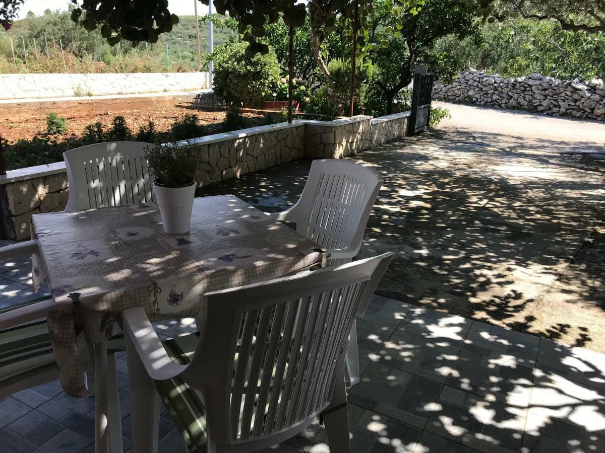 Apartman Mirjana With Terrace And Free Parking Donji Okrug  외부 사진